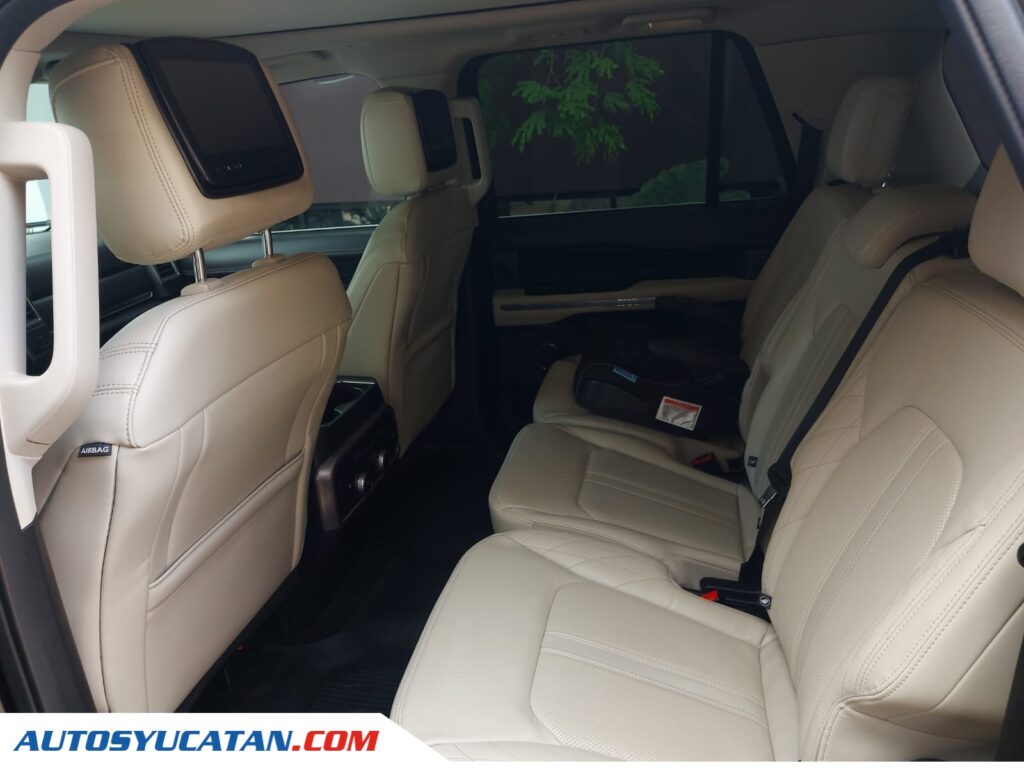Ford Expedition 2021