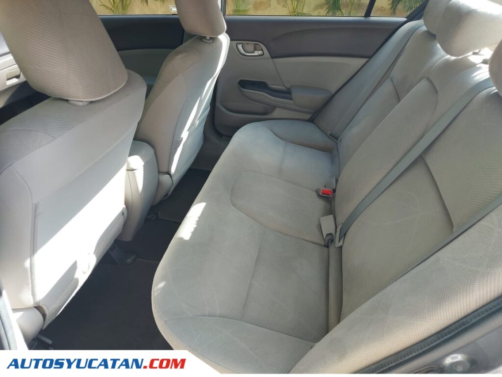Honda Civic LX 2012