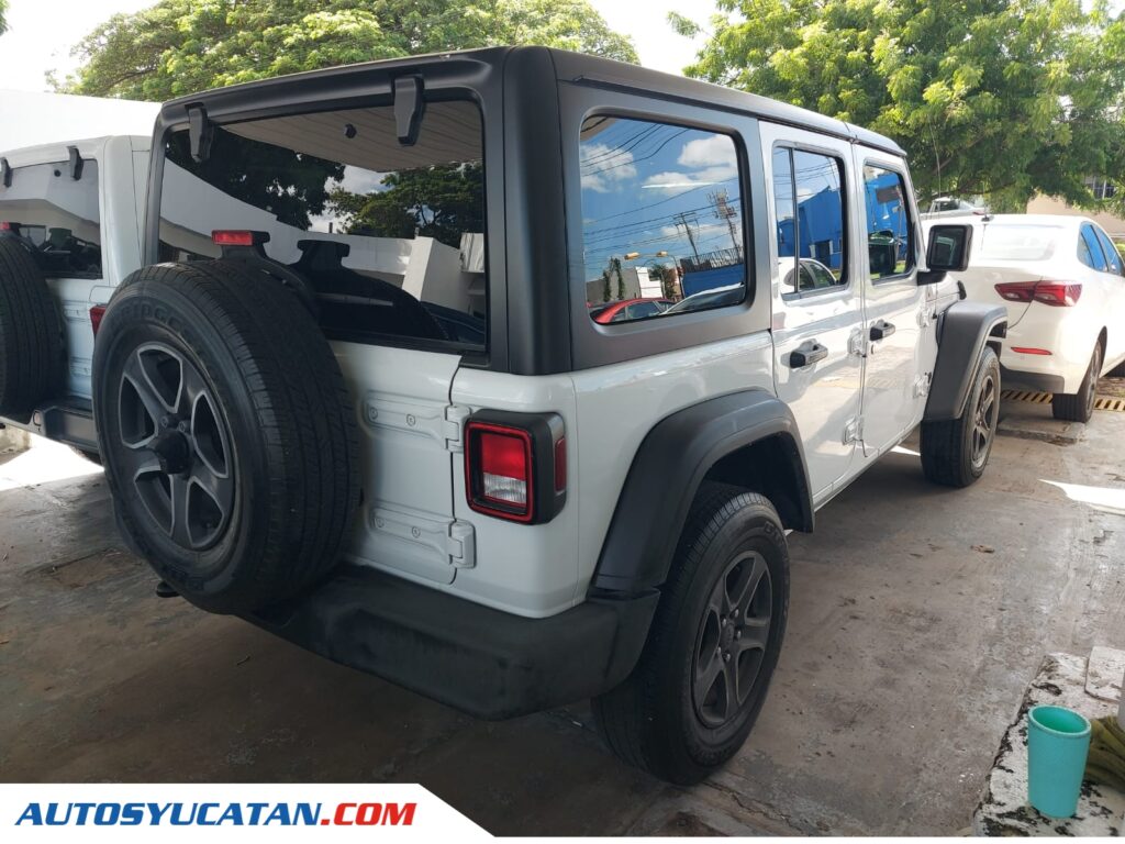 Jeep Wrangler Unlimited Sport 2021