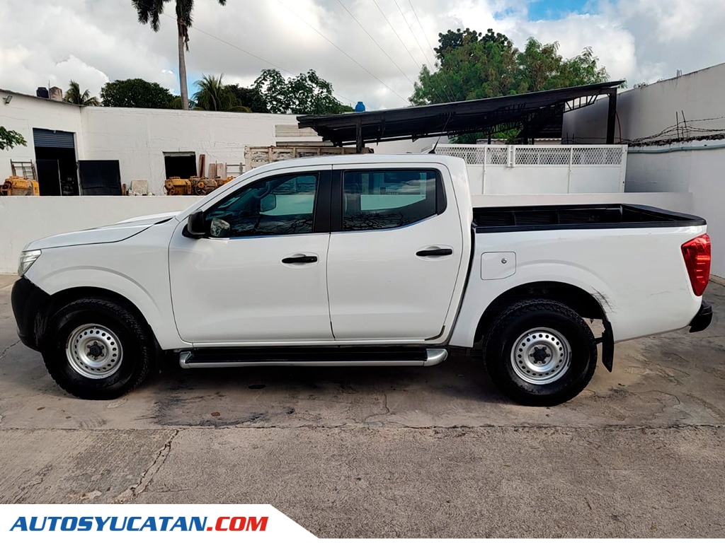 Nissan NP300 Doble Cabina SE 2017