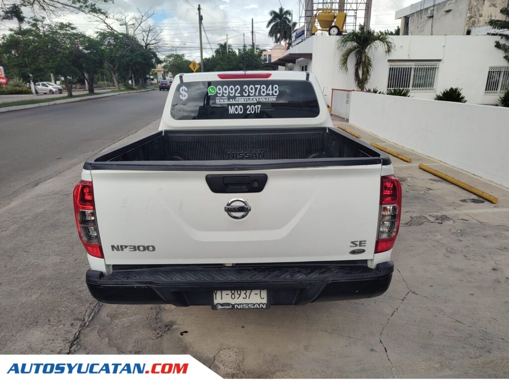 Nissan NP300 Doble Cabina SE 2017