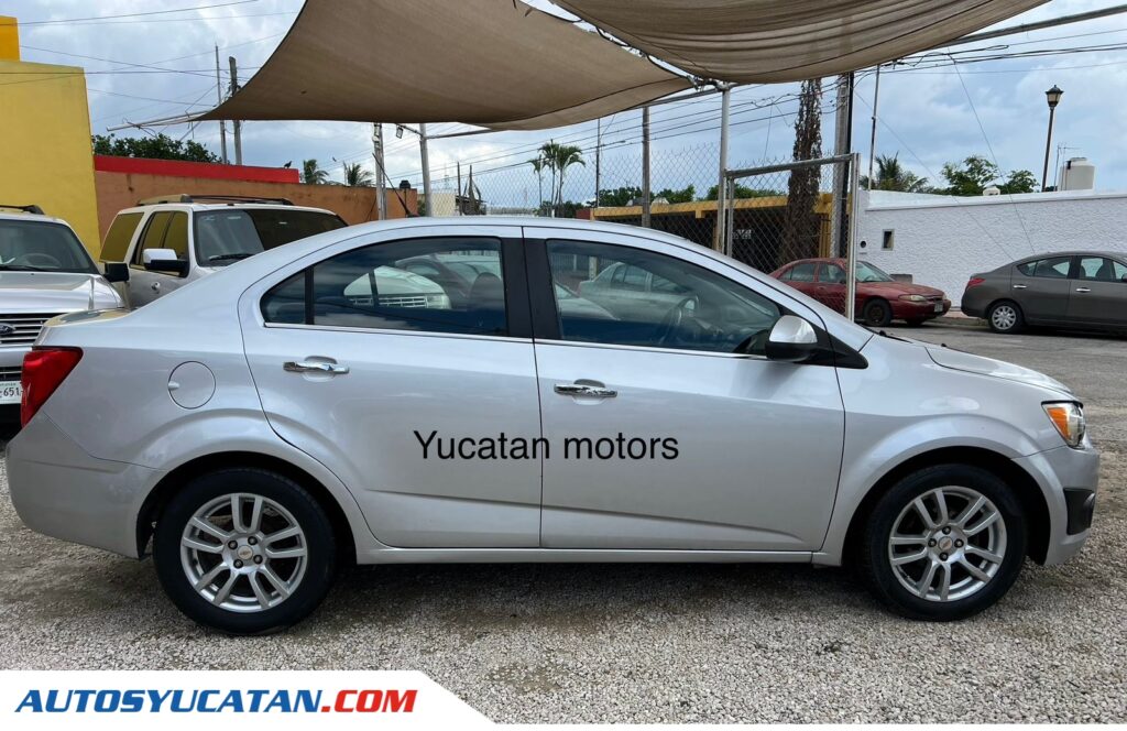 Chevrolet Sonic LTZ 2012