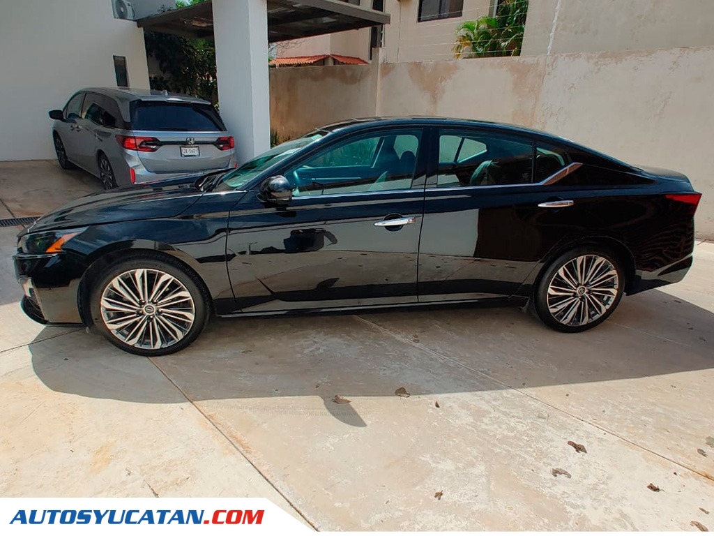 Nissan Altima Exclusive 2023