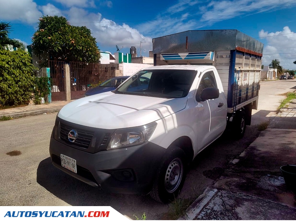 Nissan NP300 Austera con Redilas 2018
