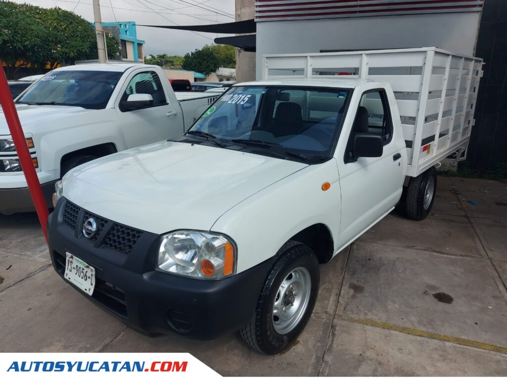 Nissan NP300 Estacas 2015