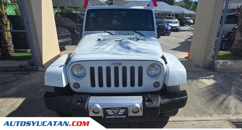 Jeep sahara aut 4x4 2015