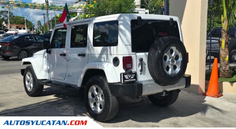 Jeep sahara aut 4x4 2015