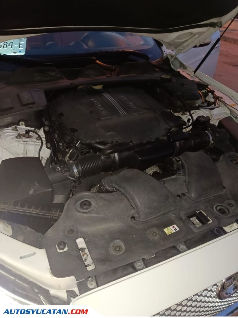 Jaguar XJ 2011