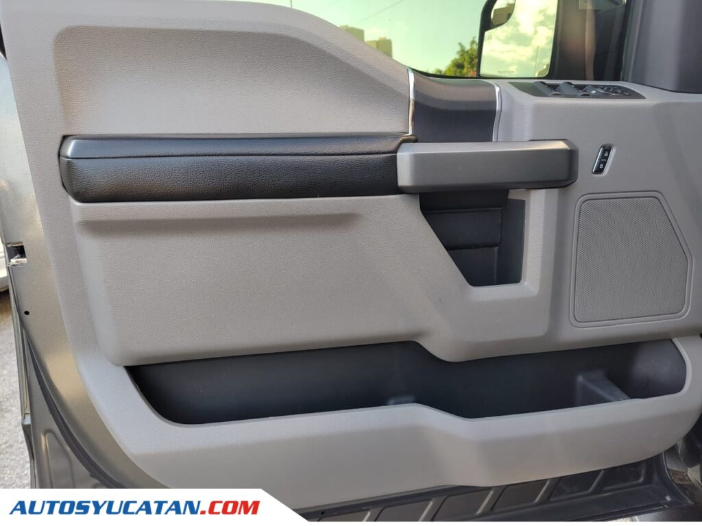 Ford Lobo XLT 4X4 2016