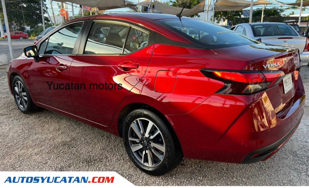 Nissan Versa Advance 2023