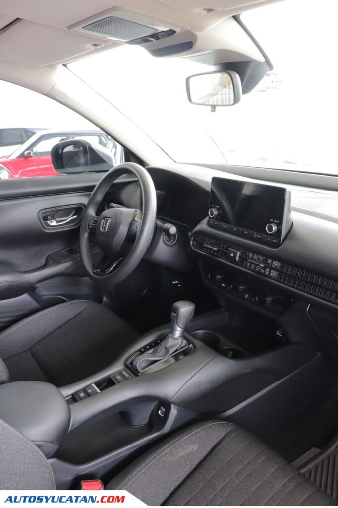 HONDA HR- V UNIQ 2023
