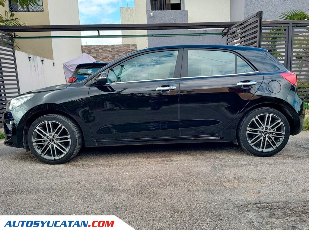 Kia Río EX Pack 2021
