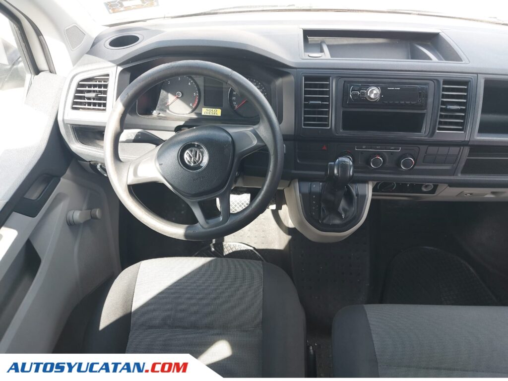 Volkswagen Transporter Pasajera 2017