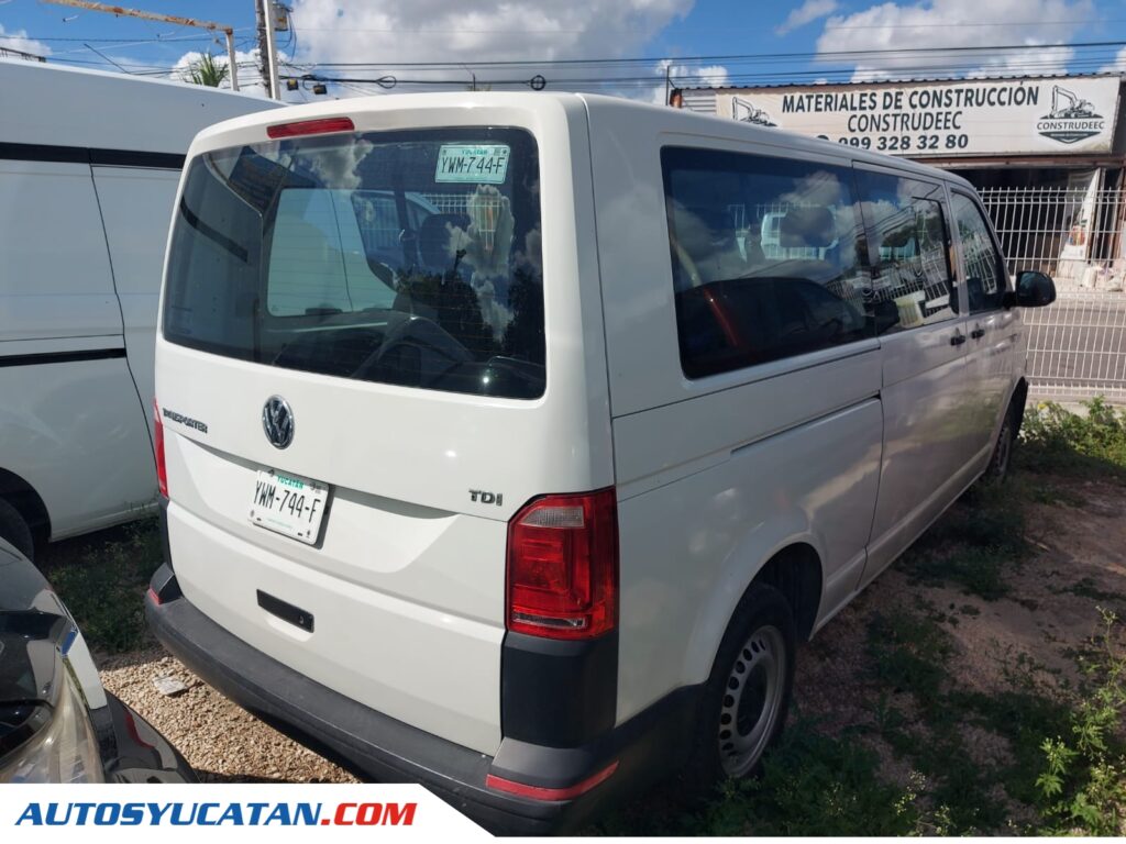Volkswagen Transporter Pasajera 2017