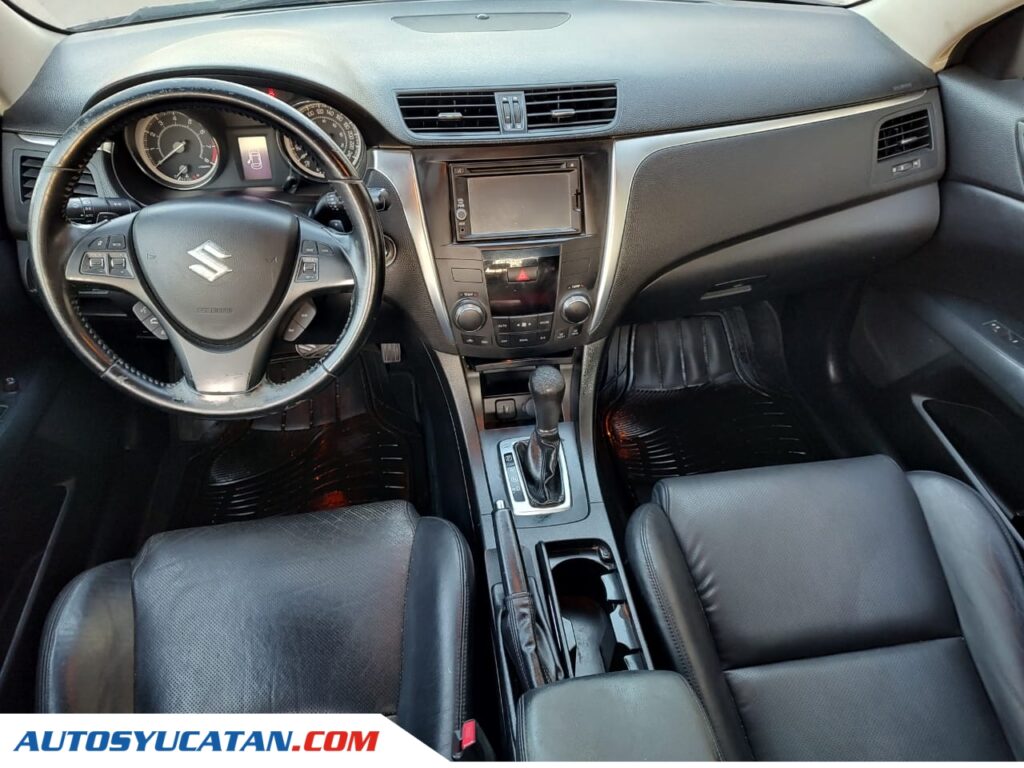 Suzuki Kizashi GLX CVT 2.4 L 2014