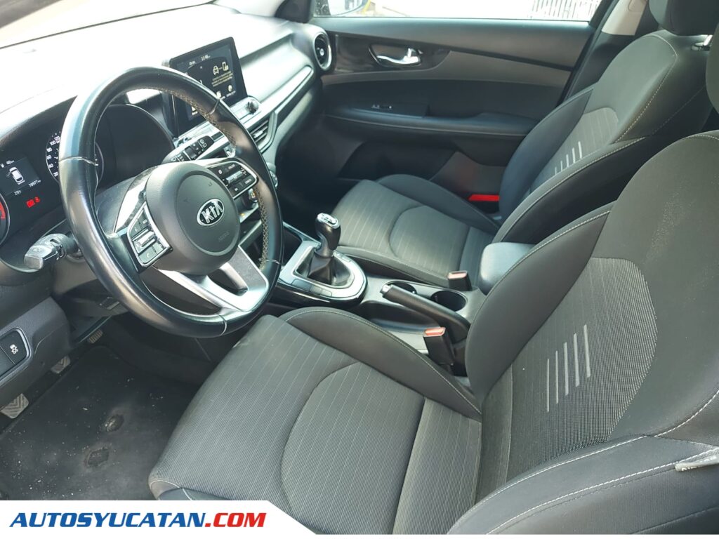 Kia Forte Hatchback 2021