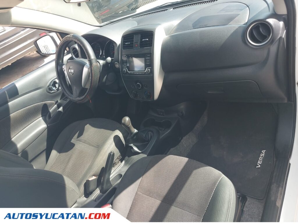 Nissan Versa 2019