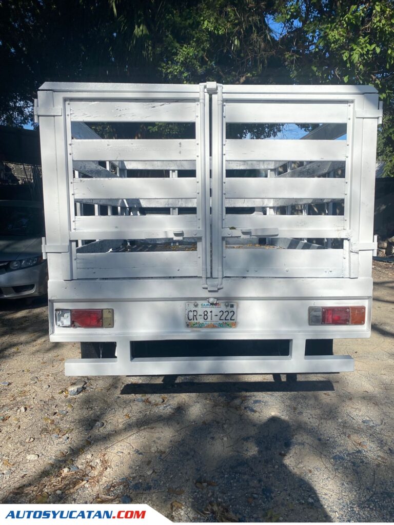 NP 300 ESTACA