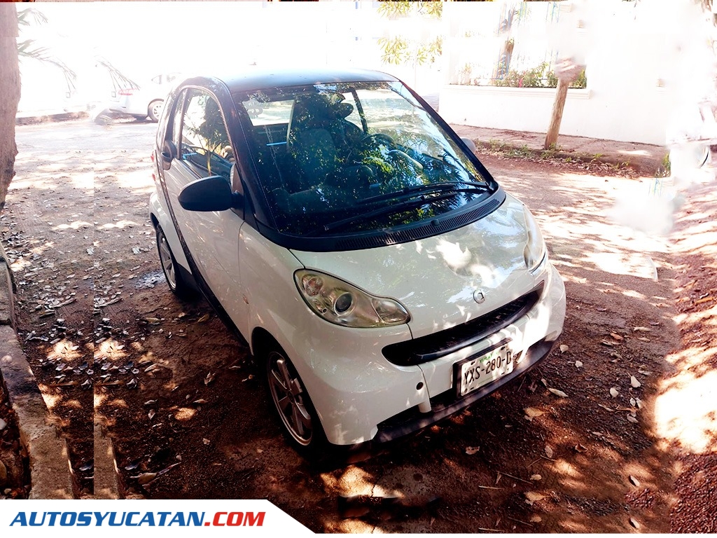 Smart Fortwo Coupé Black and White 2012
