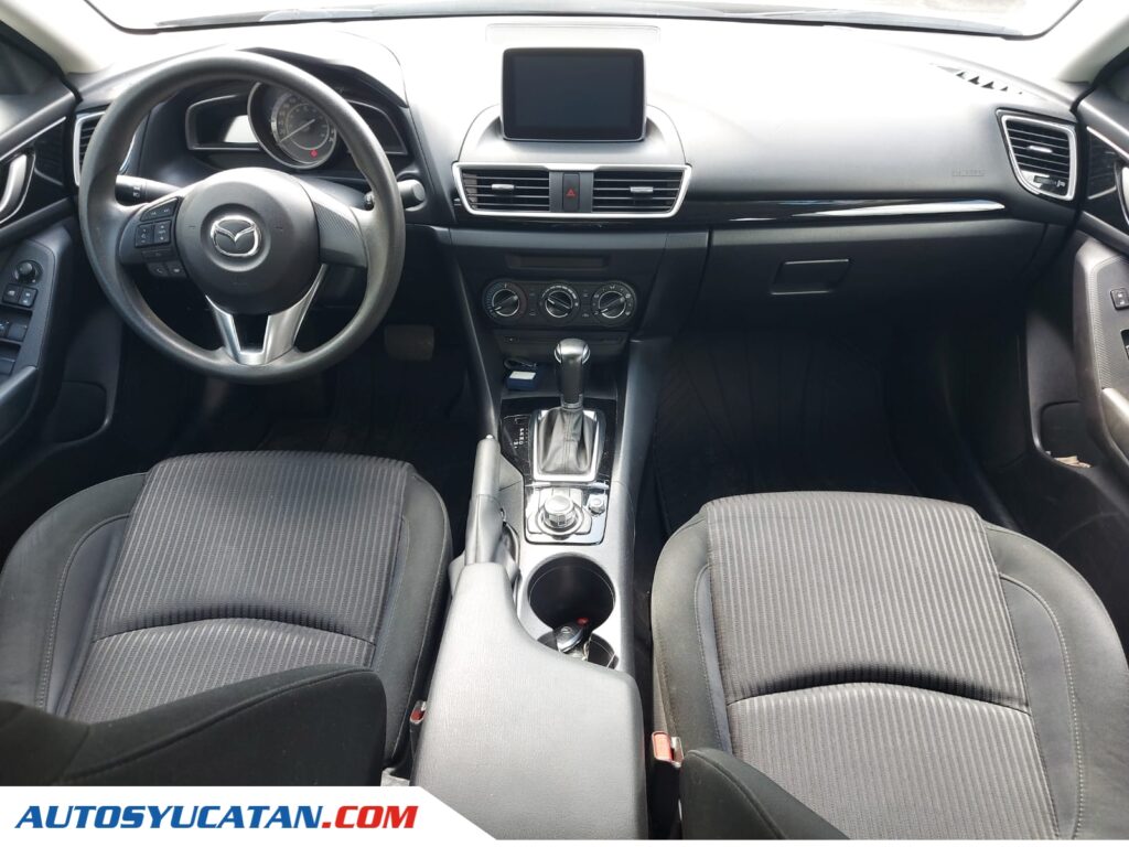 Mazda 3 i Touring 2015
