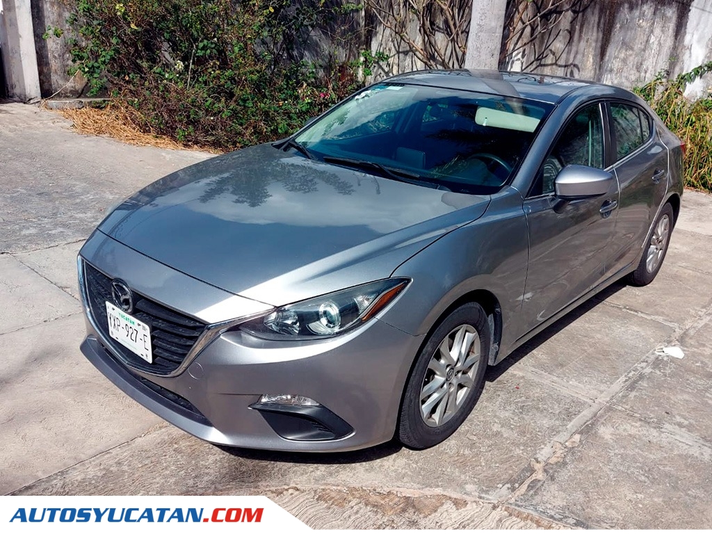 Mazda 3 i Touring 2015