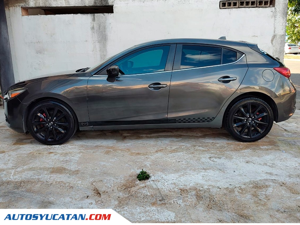 Mazda 3 Hatchback i Touring 2018