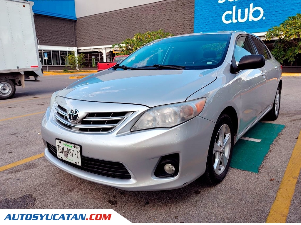 Toyota Corolla XLE 2013