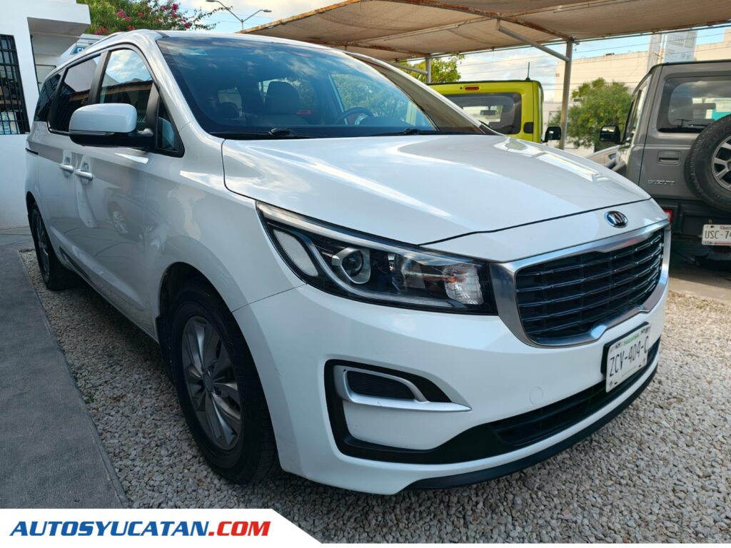 Kia Sedona LX Automática 2020