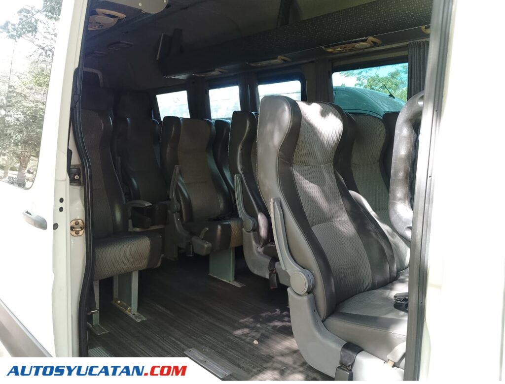 Volkswagen Crafter 20 pasajeros 2016