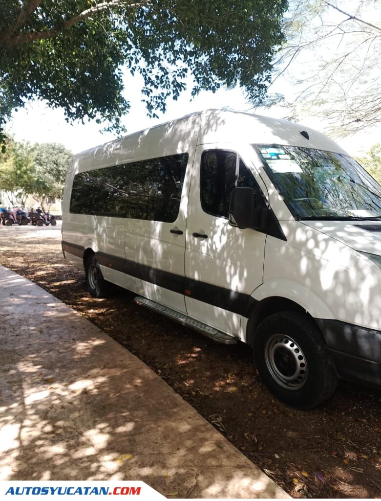 Volkswagen Crafter 20 pasajeros 2016