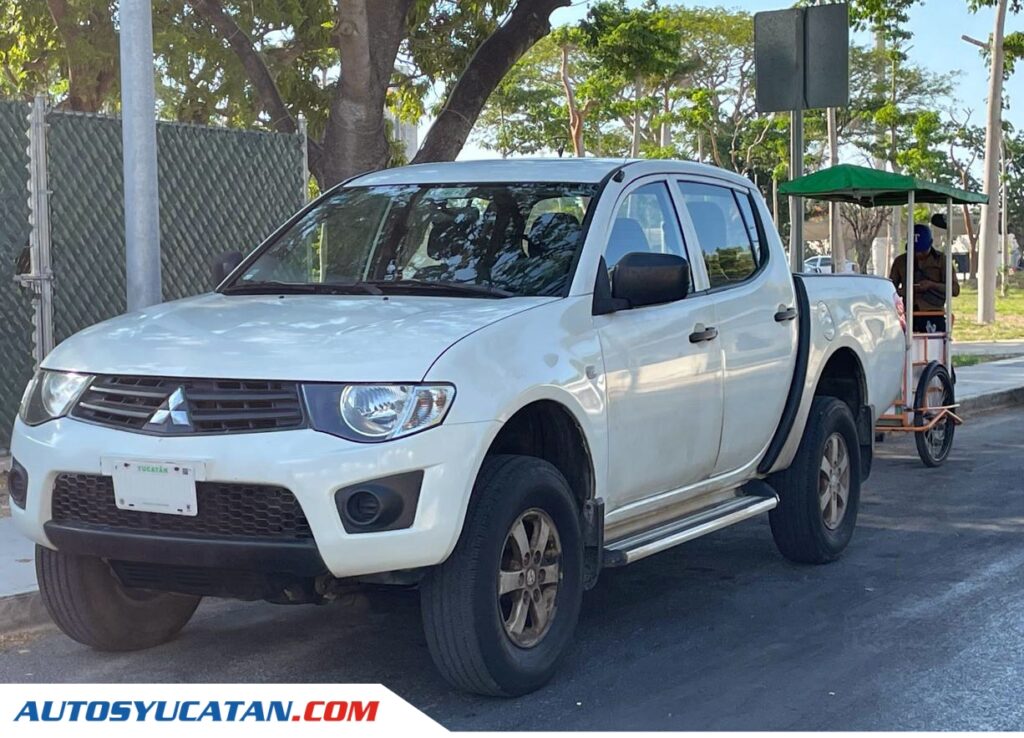 Excelente Mitsubishi L200
