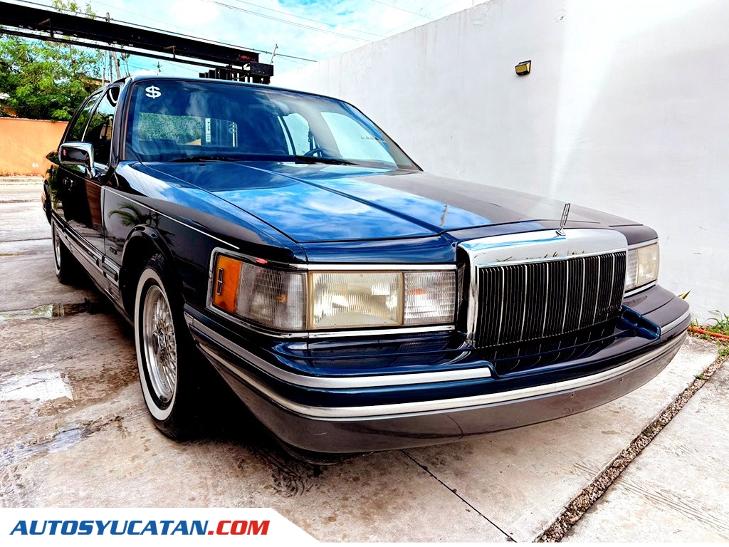 Lincoln Town Car 1991
